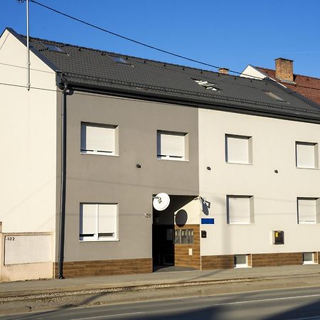 Apartmani Infinity Osijek Exteriér fotografie